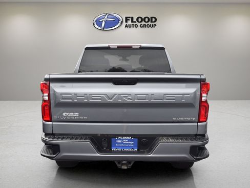 Used 2022 Chevrolet Silverado 1500 Custom w/ Safety Confidence Package image 5