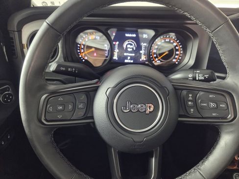 Certified 2025 Jeep Wrangler Unlimited Sport AWD/4WD image 17