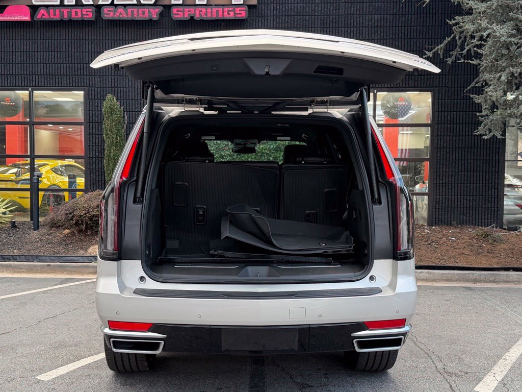 Used 2023 Cadillac Escalade Luxury RWD image 17