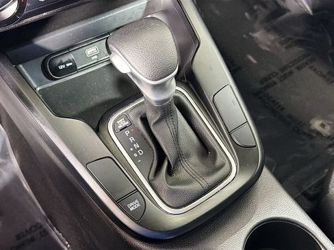 Used 2024 Kia Soul LX FWD image 17