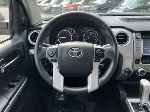 Used 2015 Toyota Tundra Platinum AWD/4WD image 16