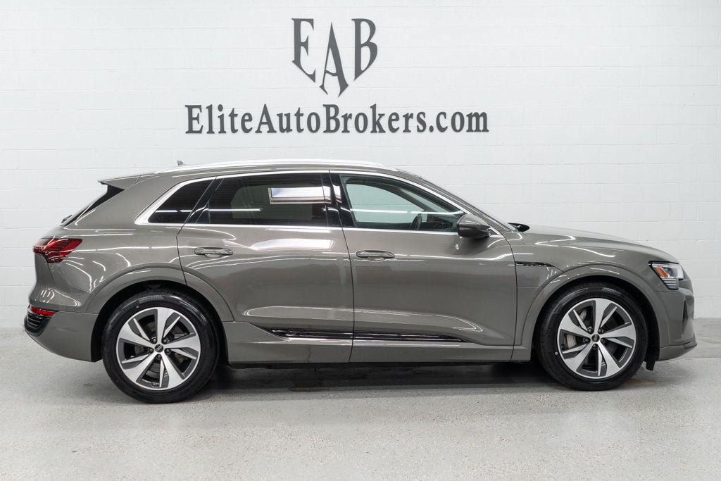 Used 2024 Audi Q8 e-tron Premium AWD/4WD image 5