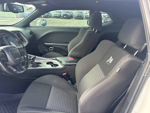 Used 2019 Dodge Challenger R/T Scat Pack w/ Shaker Package RWD image 11