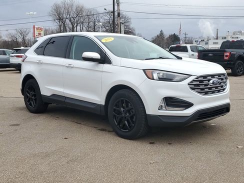 Used 2023 Ford Edge SEL image 2