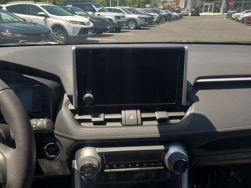 Certified 2024 Toyota RAV4 XLE w/ Convenience Package AWD/4WD image 20