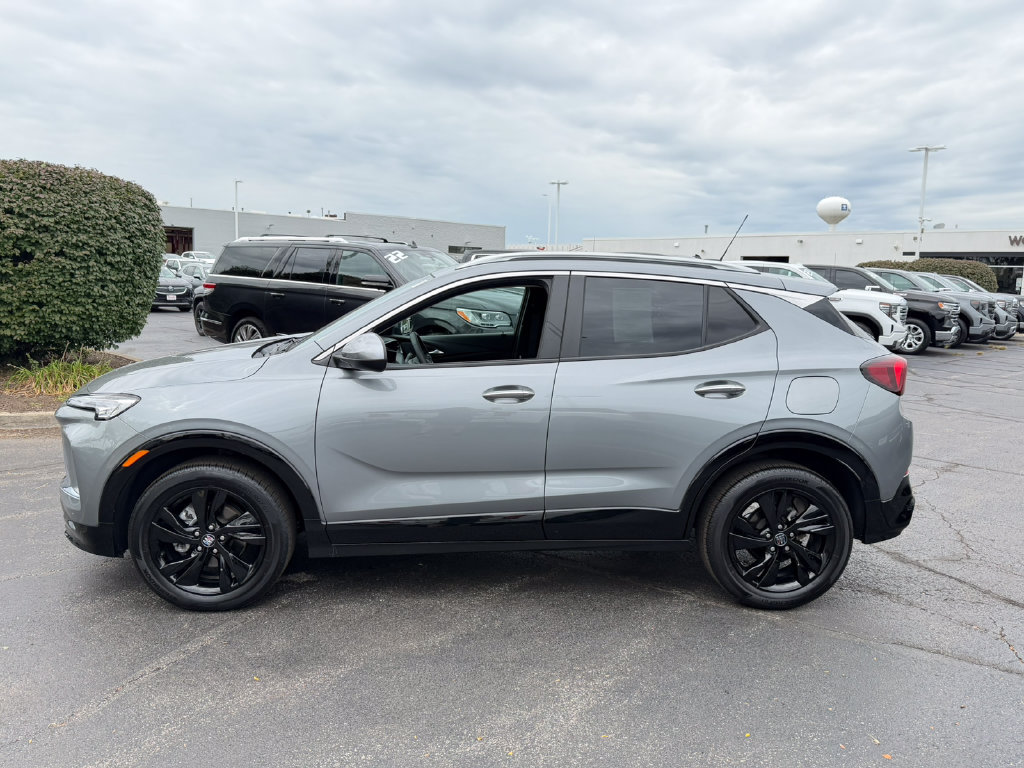 Certified 2024 Buick Encore GX Sport Touring FWD image 6