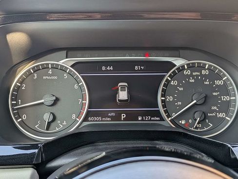 Used 2023 Nissan Pathfinder SL AWD/4WD image 31