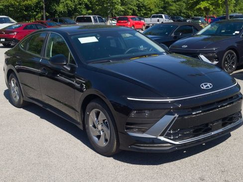 New 2026 Hyundai Sonata SE FWD image 3