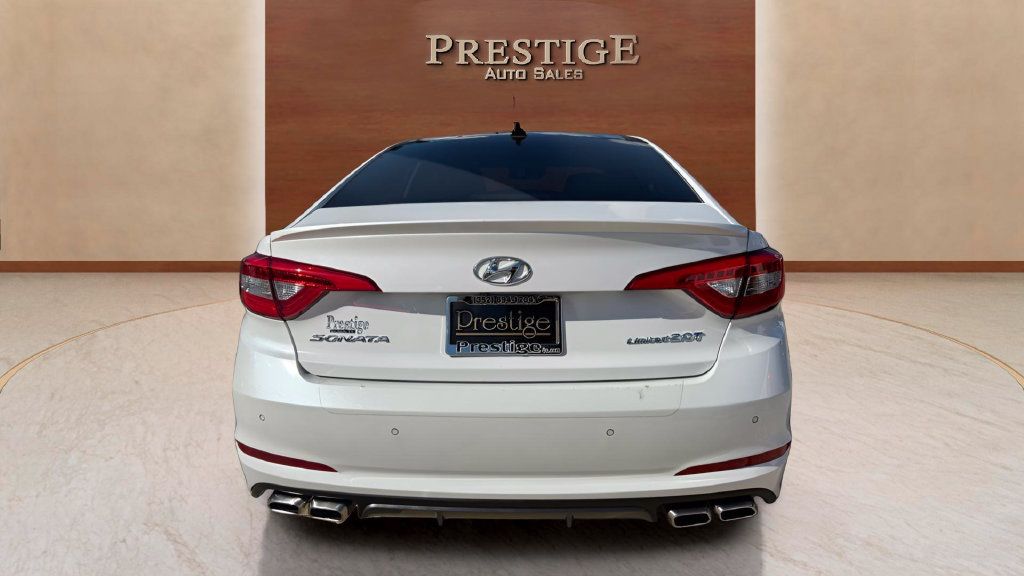 Used 2017 Hyundai Sonata Limited 2.0T FWD image 12
