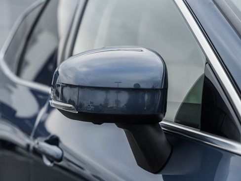 Used 2023 Volvo XC60 B5 Ultimate w/ Climate Package image 15