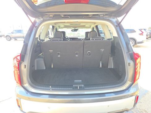 Used 2023 Kia Telluride S w/ S Sunroof Package image 7
