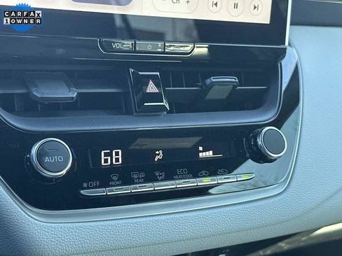 Used 2026 Toyota Corolla SE w/ SE Package image 19