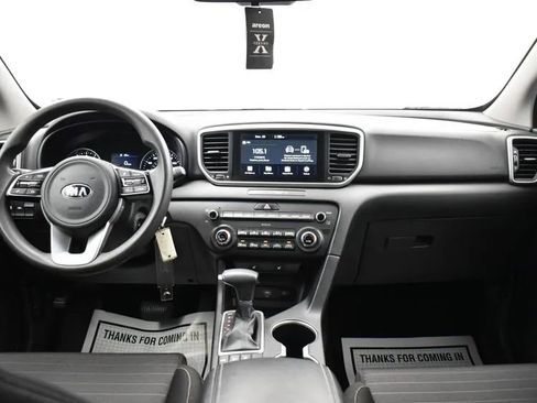 Used 2020 Kia Sportage LX w/ LX Popular Package image 19