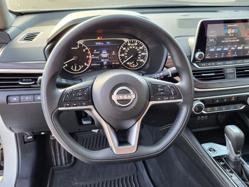 Used 2023 Nissan Altima 2.5 SV image 20