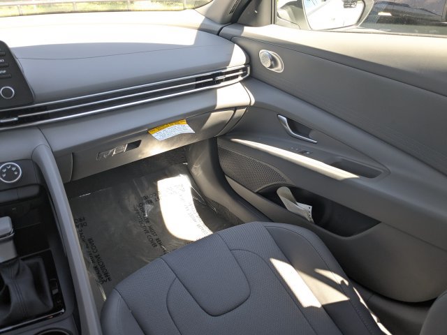 Certified 2024 Kia Forte LXS w/ LXS Technology Package FWD image 15