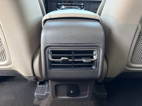 Certified 2023 Lincoln Corsair FWD image 16