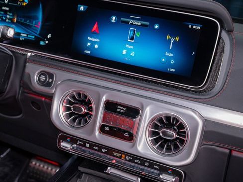 Used 2025 Mercedes-Benz G 63 AMG 4MATIC image 21