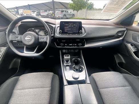 Used 2022 Nissan Rogue SV AWD/4WD image 15