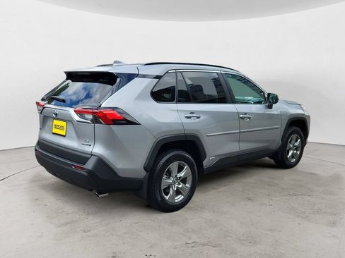 Used 2024 Toyota RAV4 LE AWD/4WD image 5