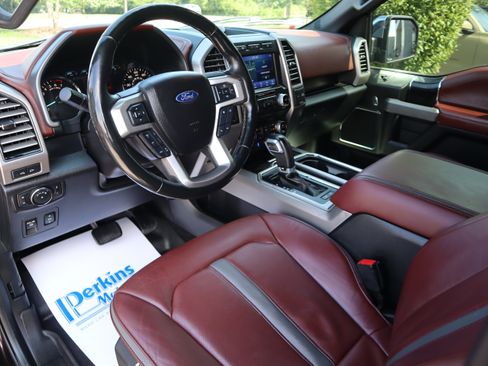 Used 2018 Ford F150 Platinum w/ Equipment Group 701A Luxury AWD/4WD image 26