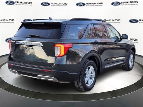 Certified 2022 Ford Explorer XLT w/ Equipment Group 202A image 5