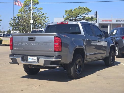 Used 2022 Chevrolet Colorado W/T AWD/4WD image 7