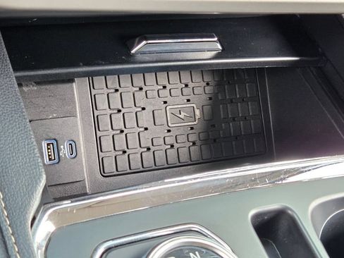 Used 2024 Ford Expedition Max XLT AWD/4WD image 32