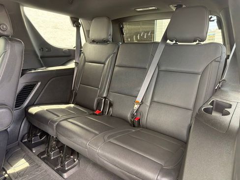 Used 2024 Chevrolet Tahoe Z71 w/ Z71 Off-Road Package AWD/4WD image 27