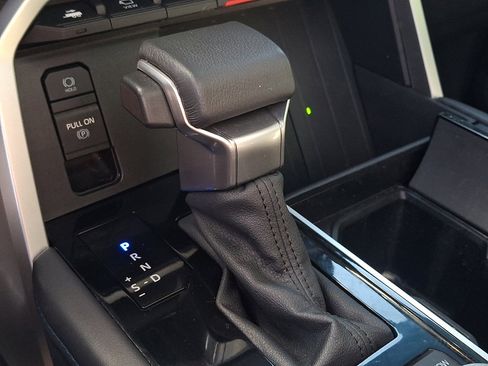 Used 2022 Toyota Tundra Platinum image 15