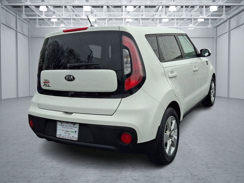 Used 2018 Kia Soul Base w/ Convenience Package image 5