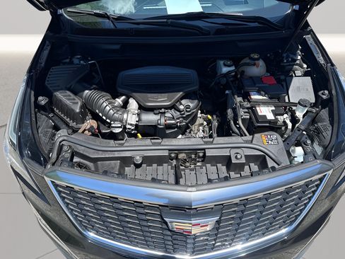 Used 2022 Cadillac XT5 Premium Luxury w/ Technology Package AWD/4WD image 16
