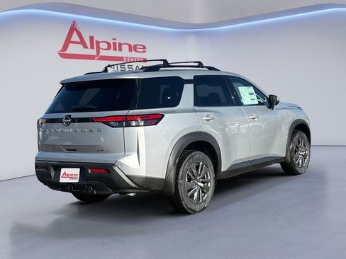 New 2025 Nissan Pathfinder SV w/ SV Premium Package image 5