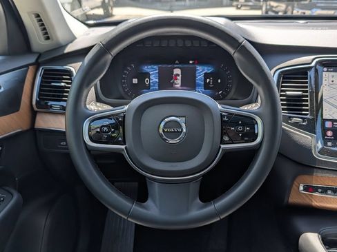 Used 2023 Volvo XC90 B6 Plus AWD/4WD image 31