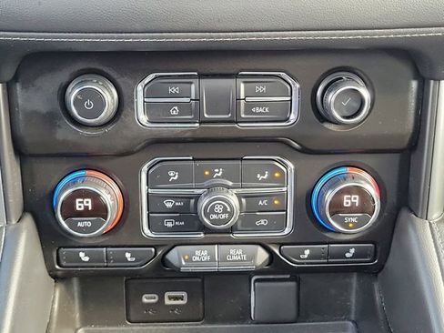 Certified 2021 Chevrolet Tahoe Z71 w/ Z71 Signature Package image 32