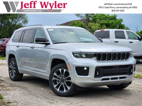 New 2025 Jeep Grand Cherokee L Overland w/ Luxury Tech Group IV image 1