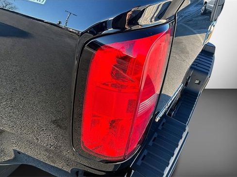 Used 2018 Chevrolet Colorado Z71 image 30