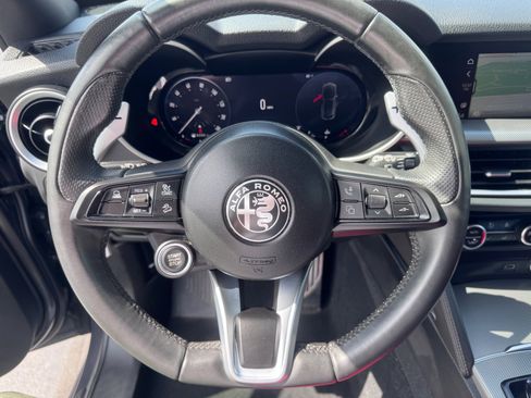 Used 2024 Alfa Romeo Stelvio Veloce AWD/4WD image 19