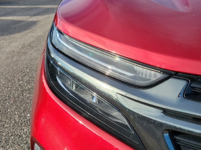 Used 2022 Chevrolet Equinox RS w/ RS Leather Package FWD image 8