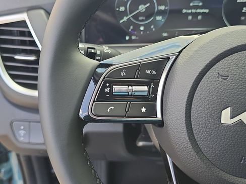 New 2026 Kia Seltos EX FWD image 30