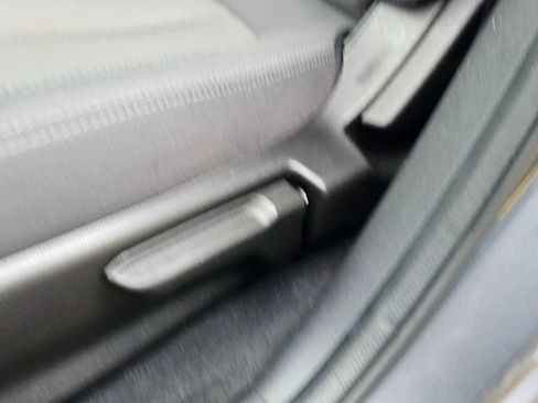 Used 2024 Subaru Crosstrek 2.0i AWD/4WD image 22