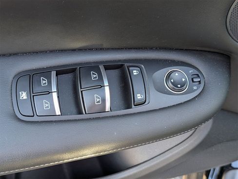 Used 2019 INFINITI QX50 Essential w/ Premium Heat Package image 14