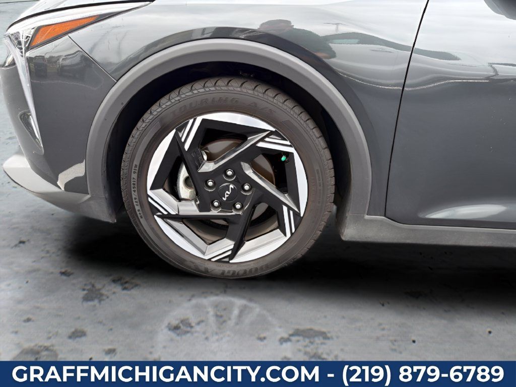 Used 2025 Kia K4 EX FWD image 28