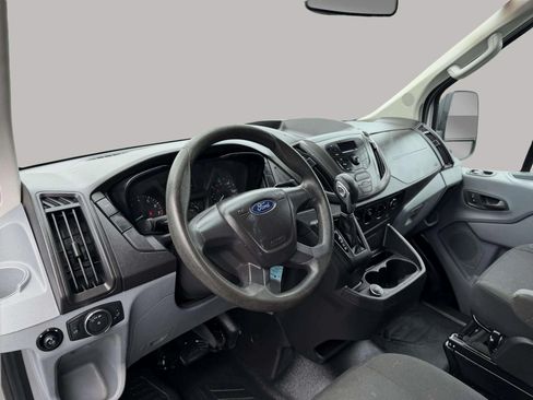 Used 2018 Ford Transit 150 130 Medium Roof RWD image 14