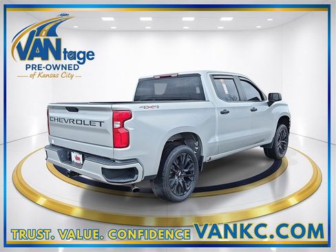 Used 2020 Chevrolet Silverado 1500 Custom w/ Custom Value Package image 6