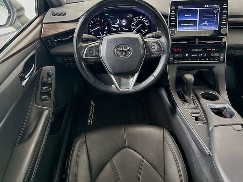 Used 2019 Toyota Avalon XLE w/ Moonroof Package image 23