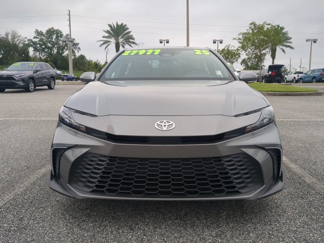 Certified 2025 Toyota Camry SE FWD image 8