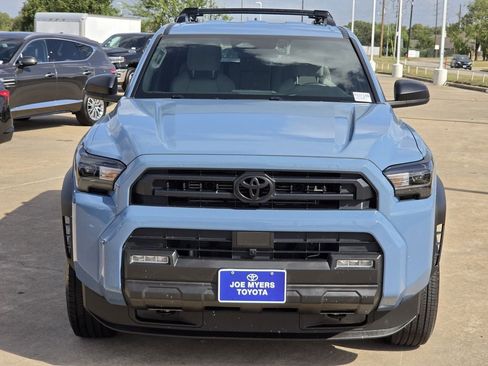 Used 2025 Toyota 4Runner SR5 RWD image 3
