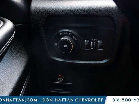 Used 2022 Jeep Grand Cherokee L Limited AWD/4WD image 12