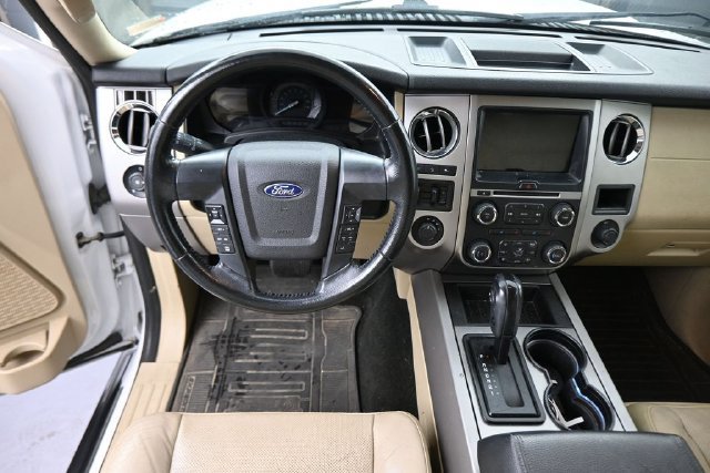 Used 2017 Ford Expedition EL XLT w/ Equipment Group 202A AWD/4WD image 20