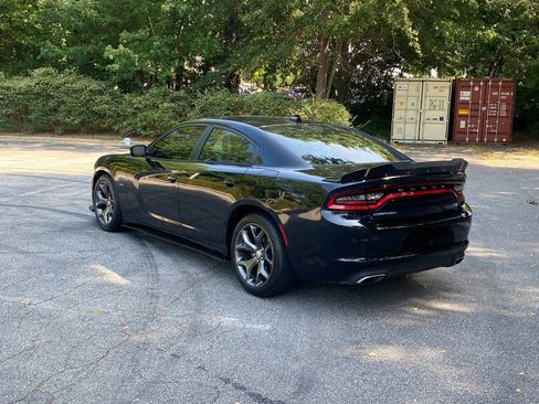 Used 2015 Dodge Charger R/T w/ Plus Group RWD image 7